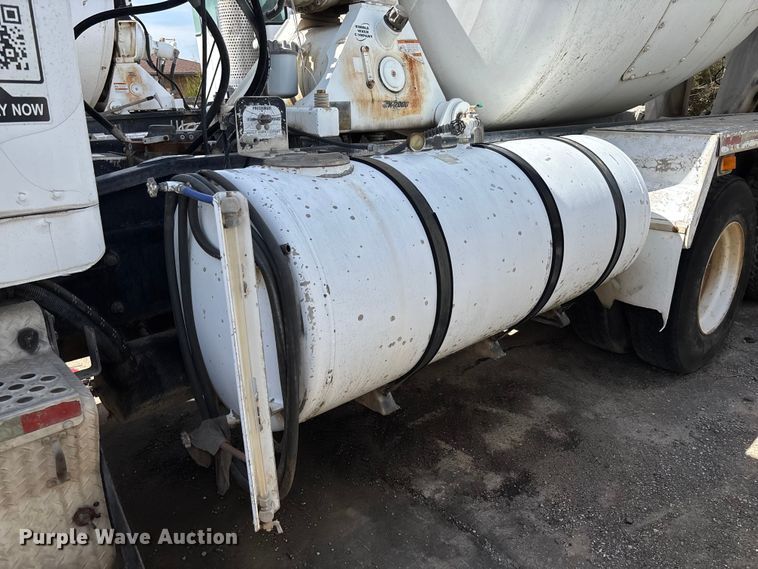 image for item FB3271 2005 Kenworth T800 ready mix truck