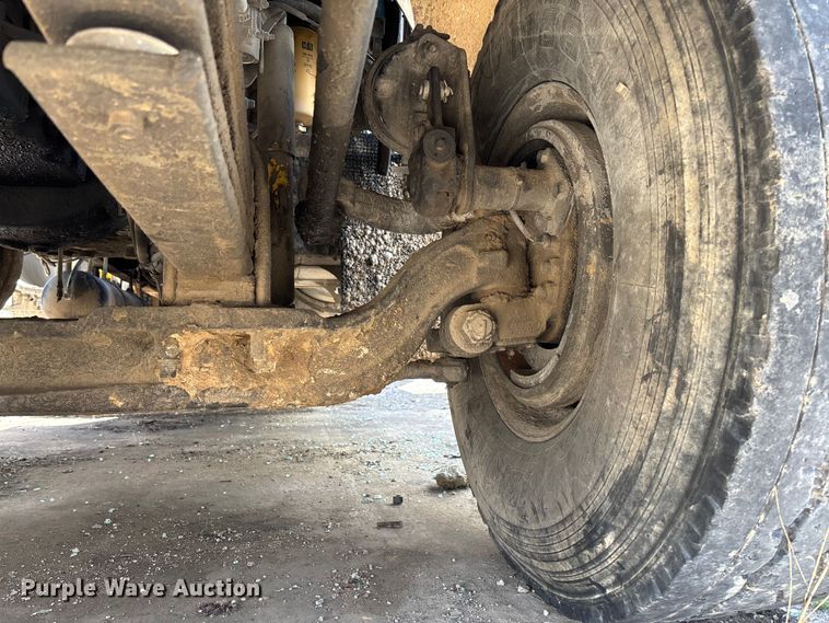 image for item FB3271 2005 Kenworth T800 ready mix truck