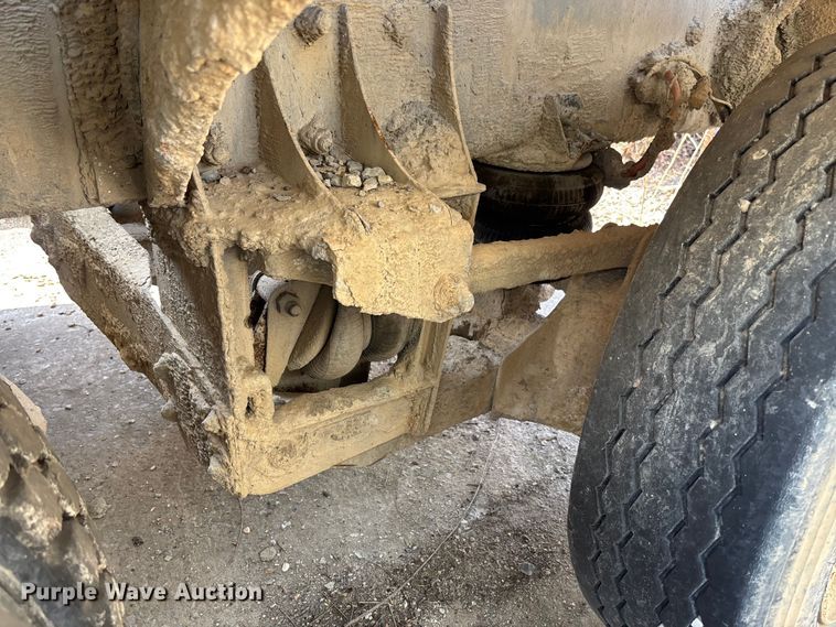 image for item FB3271 2005 Kenworth T800 ready mix truck