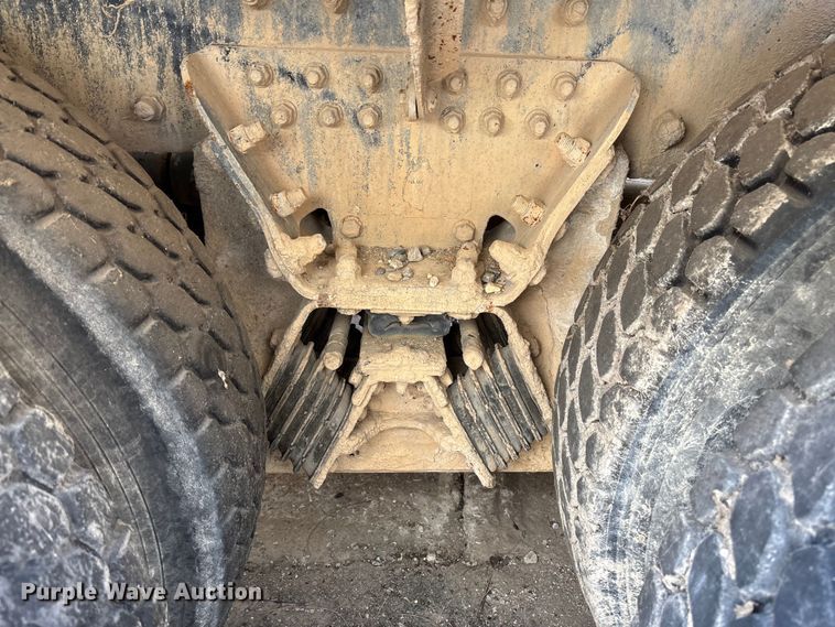 image for item FB3271 2005 Kenworth T800 ready mix truck