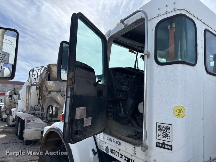 image for item FB3271 2005 Kenworth T800 ready mix truck