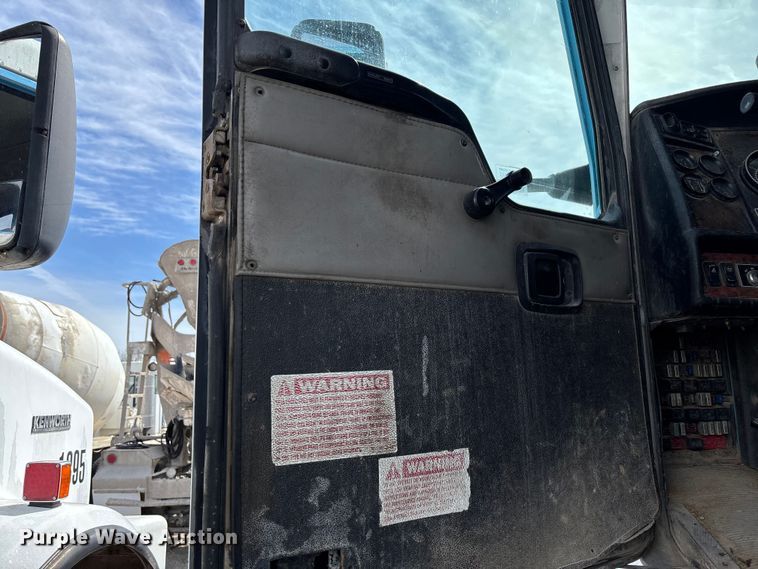 image for item FB3271 2005 Kenworth T800 ready mix truck