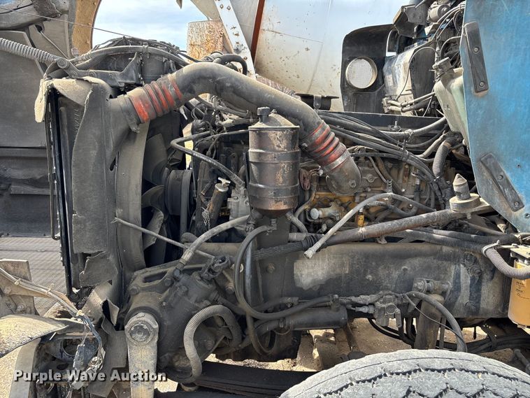 image for item FB3271 2005 Kenworth T800 ready mix truck