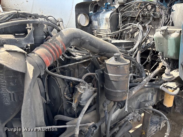 image for item FB3271 2005 Kenworth T800 ready mix truck