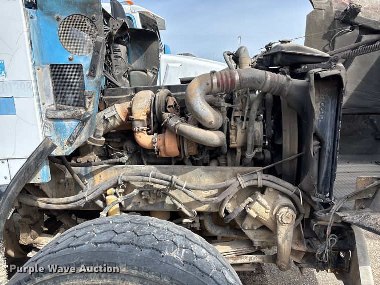 image for item FB3271 2005 Kenworth T800 ready mix truck