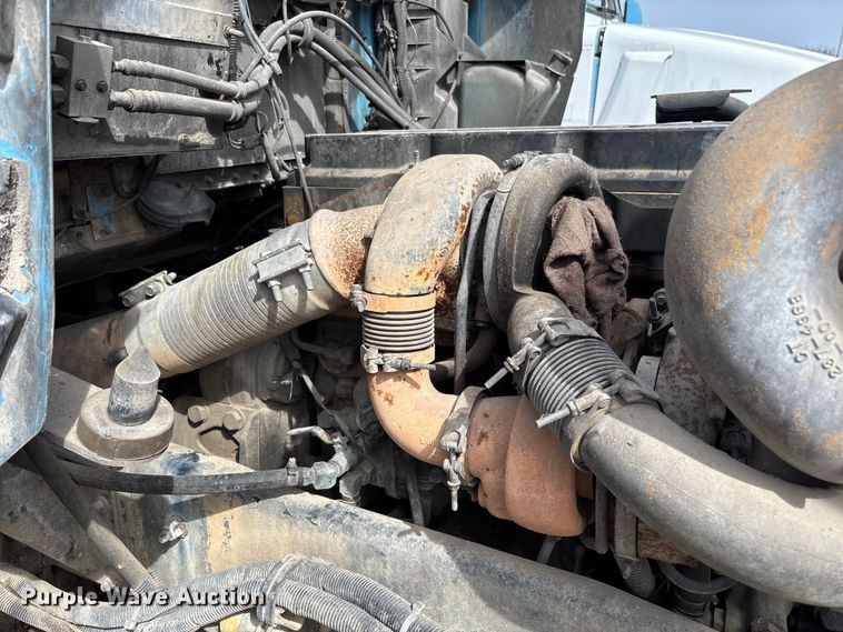 image for item FB3271 2005 Kenworth T800 ready mix truck