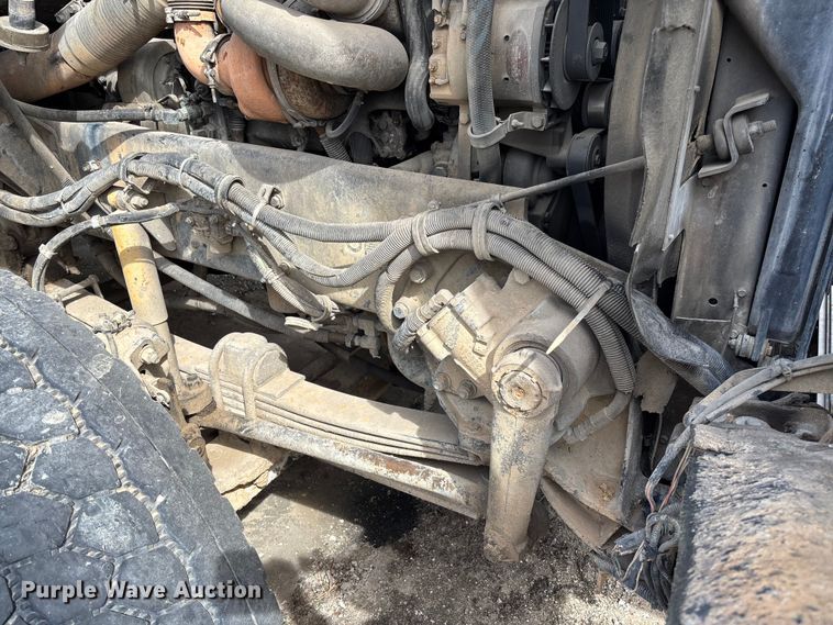 image for item FB3271 2005 Kenworth T800 ready mix truck