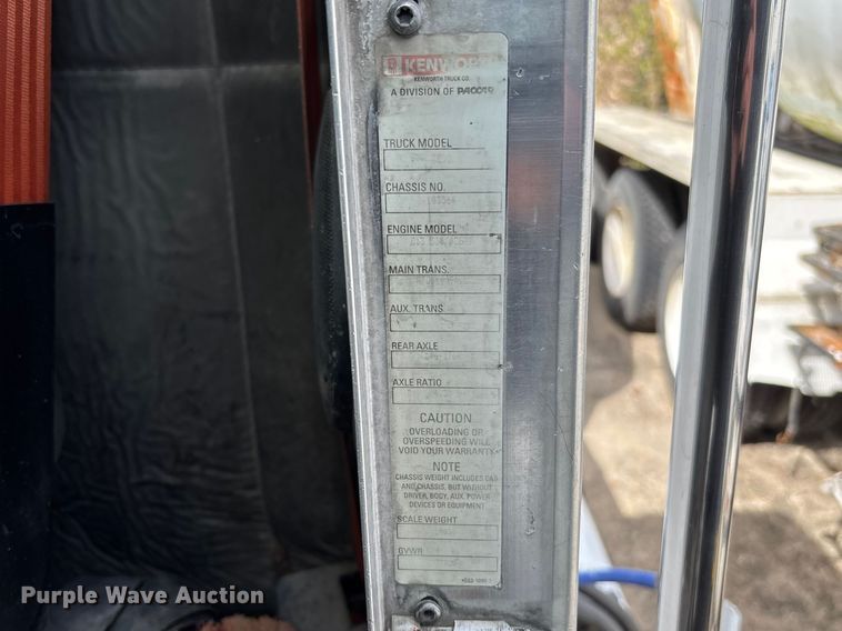 image for item FB3271 2005 Kenworth T800 ready mix truck