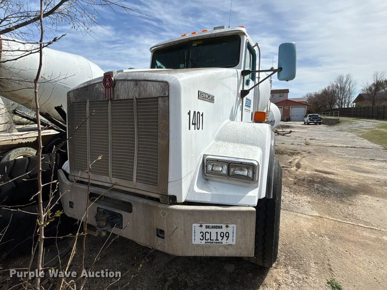 image for item FB3272 2009 Kenworth T800 ready mix truck