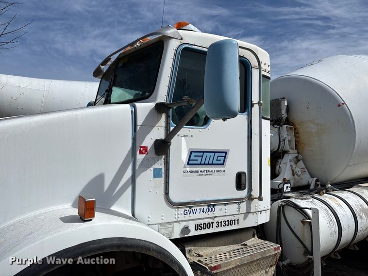 image for item FB3272 2009 Kenworth T800 ready mix truck