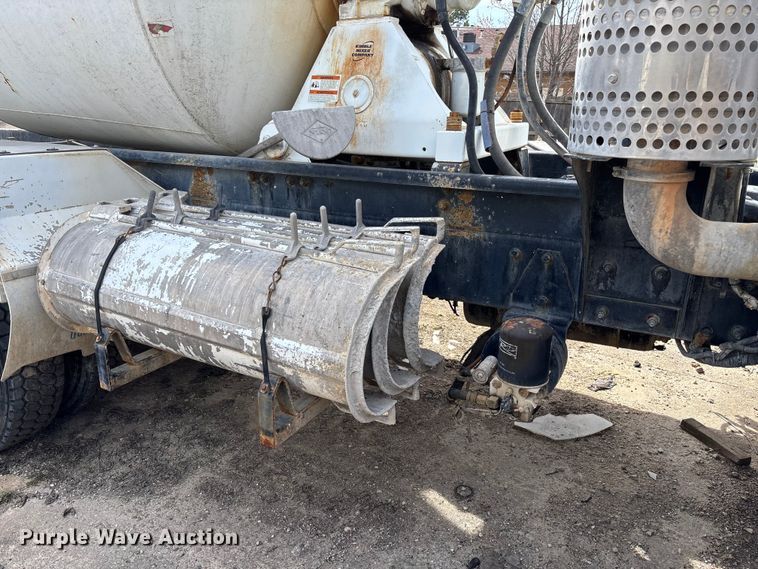 image for item FB3272 2009 Kenworth T800 ready mix truck