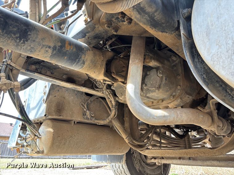 image for item FB3272 2009 Kenworth T800 ready mix truck