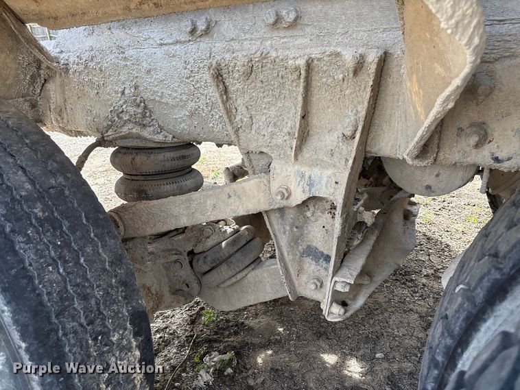 image for item FB3272 2009 Kenworth T800 ready mix truck