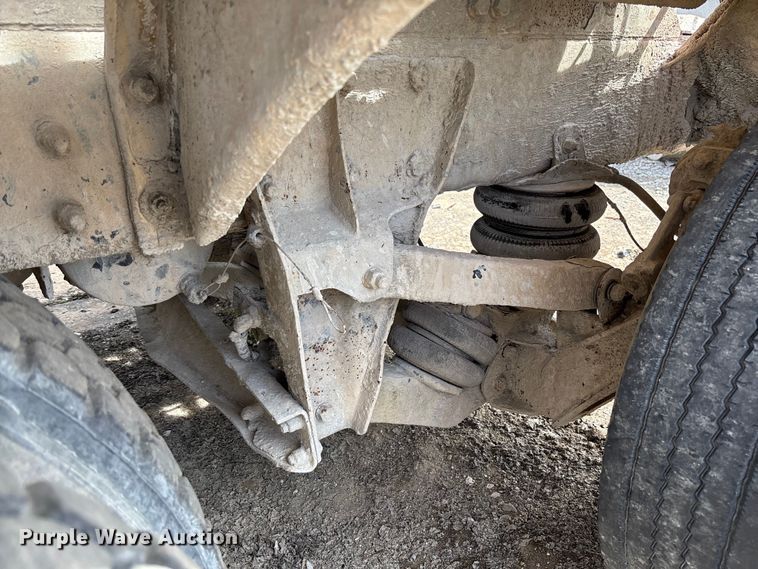 image for item FB3272 2009 Kenworth T800 ready mix truck