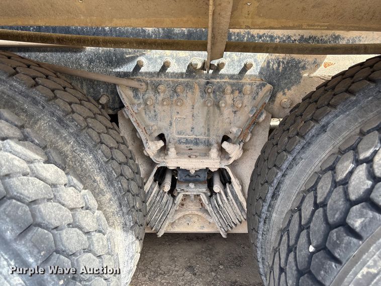 image for item FB3272 2009 Kenworth T800 ready mix truck