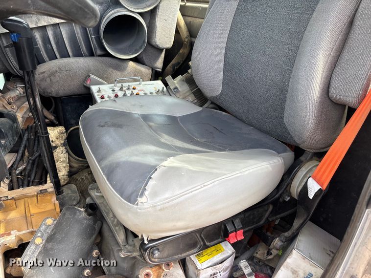 image for item FB3272 2009 Kenworth T800 ready mix truck