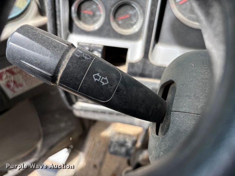 image for item FB3272 2009 Kenworth T800 ready mix truck