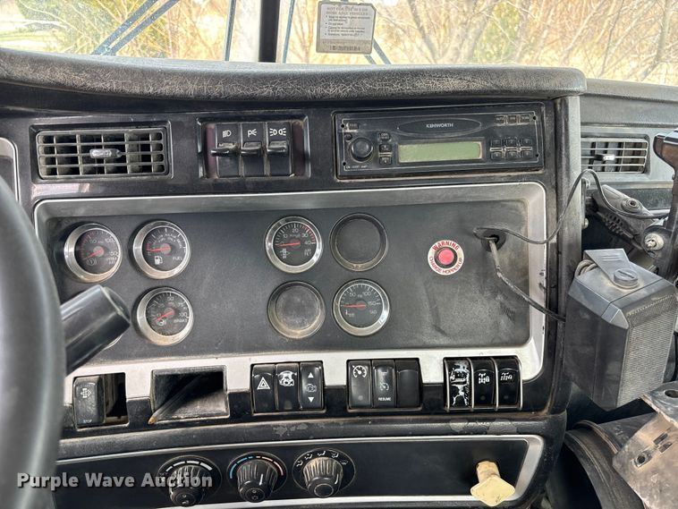 image for item FB3272 2009 Kenworth T800 ready mix truck