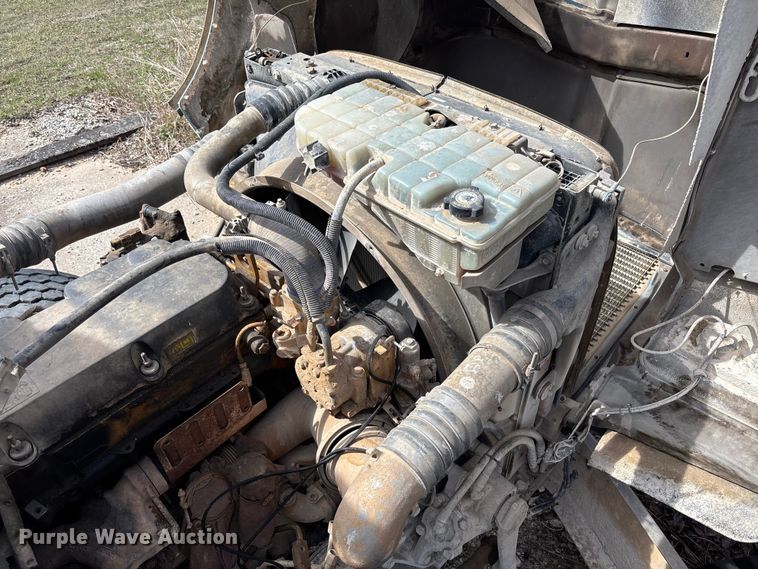 image for item FB3272 2009 Kenworth T800 ready mix truck