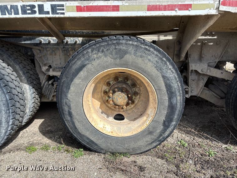 image for item FB3272 2009 Kenworth T800 ready mix truck