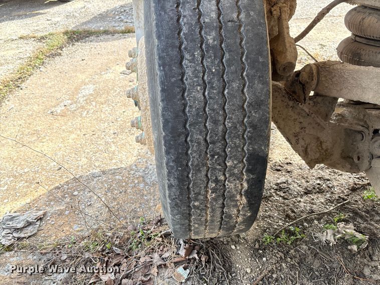 image for item FB3272 2009 Kenworth T800 ready mix truck