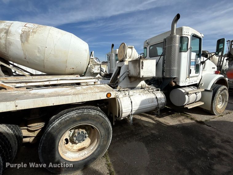image for item FB3273 2004 Kenworth T800 ready mix truck