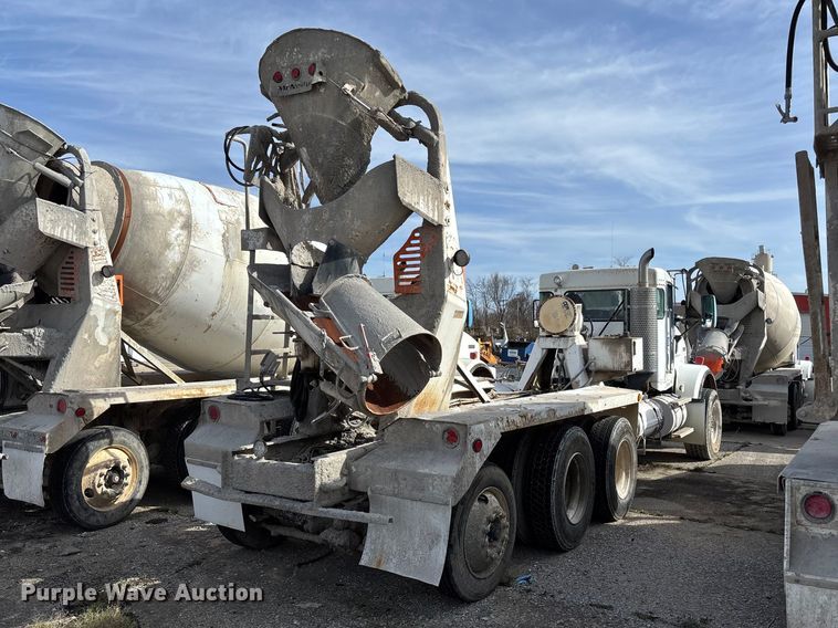 image for item FB3273 2004 Kenworth T800 ready mix truck