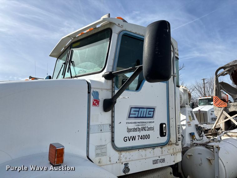 image for item FB3273 2004 Kenworth T800 ready mix truck