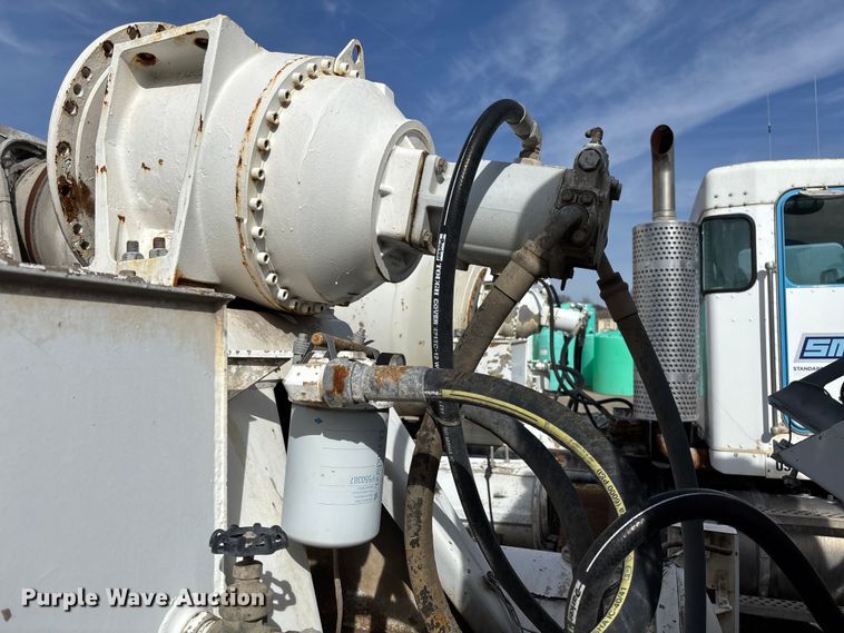 image for item FB3273 2004 Kenworth T800 ready mix truck