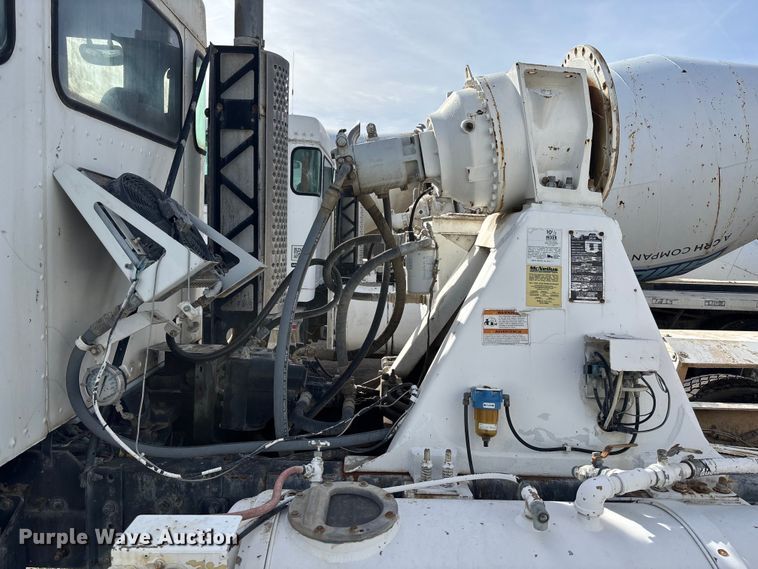 image for item FB3273 2004 Kenworth T800 ready mix truck