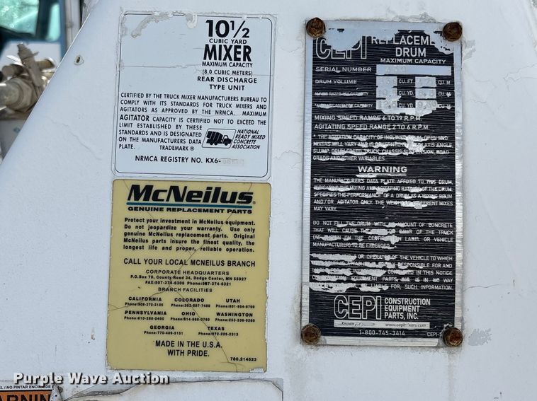 image for item FB3273 2004 Kenworth T800 ready mix truck