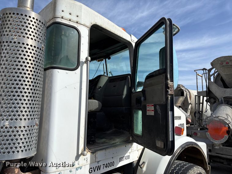 image for item FB3273 2004 Kenworth T800 ready mix truck