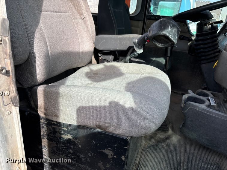 image for item FB3273 2004 Kenworth T800 ready mix truck