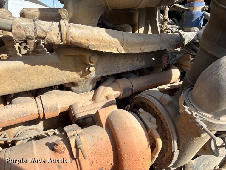 image for item FB3273 2004 Kenworth T800 ready mix truck