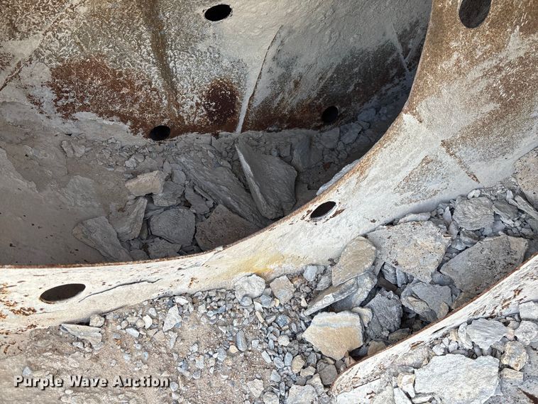 image for item FB3273 2004 Kenworth T800 ready mix truck