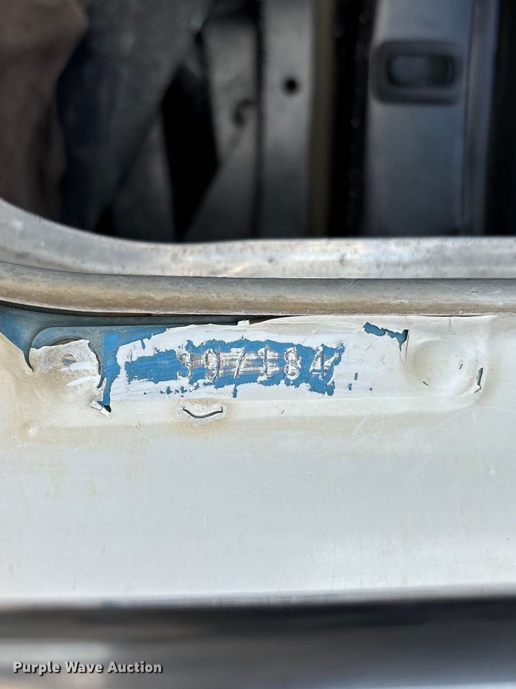 image for item FB3273 2004 Kenworth T800 ready mix truck