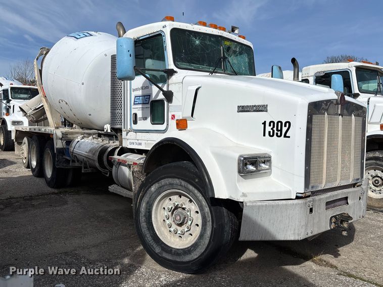 image for item FB3274 2005 Kenworth T800 ready mix truck