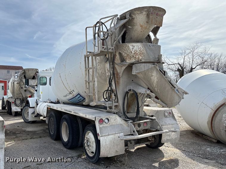 image for item FB3274 2005 Kenworth T800 ready mix truck