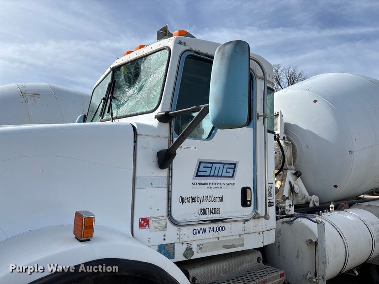 image for item FB3274 2005 Kenworth T800 ready mix truck