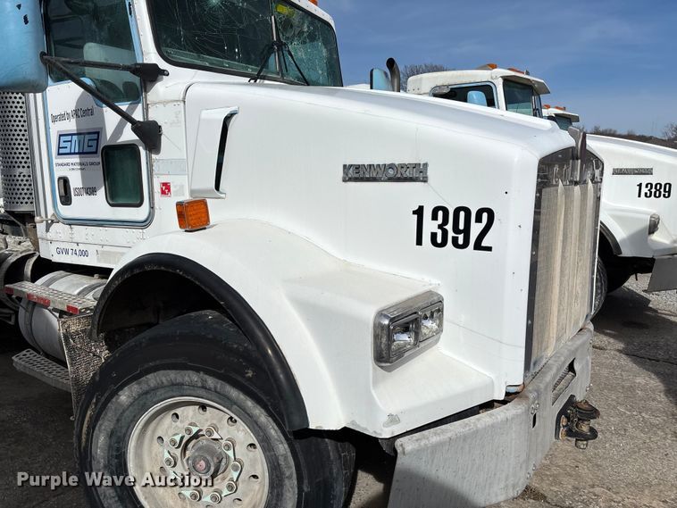 image for item FB3274 2005 Kenworth T800 ready mix truck