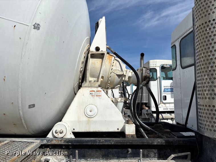 image for item FB3274 2005 Kenworth T800 ready mix truck