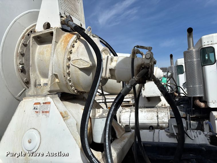 image for item FB3274 2005 Kenworth T800 ready mix truck