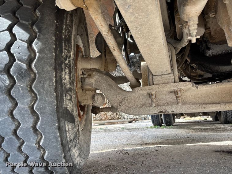 image for item FB3274 2005 Kenworth T800 ready mix truck