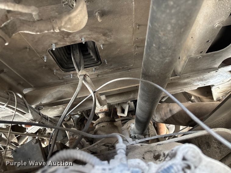 image for item FB3274 2005 Kenworth T800 ready mix truck