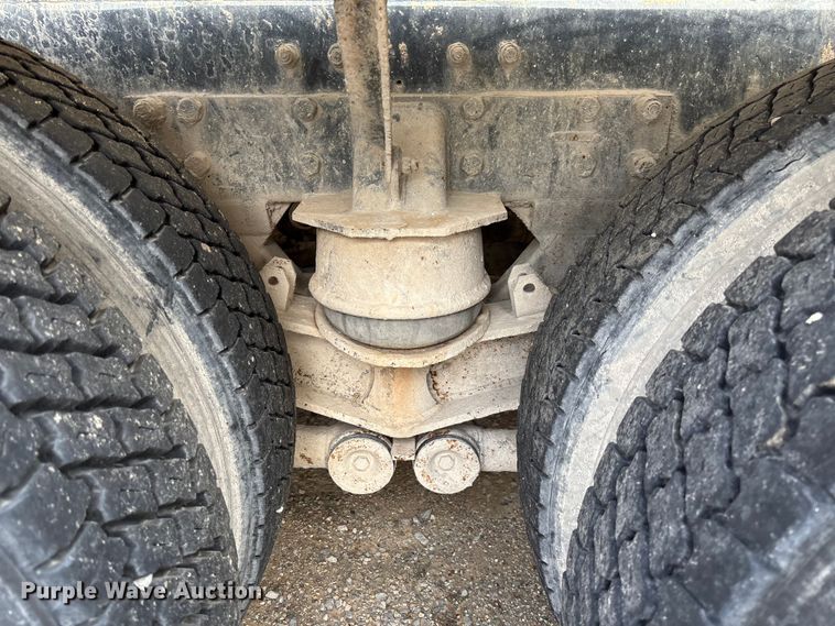 image for item FB3274 2005 Kenworth T800 ready mix truck