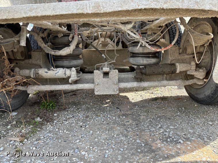 image for item FB3274 2005 Kenworth T800 ready mix truck