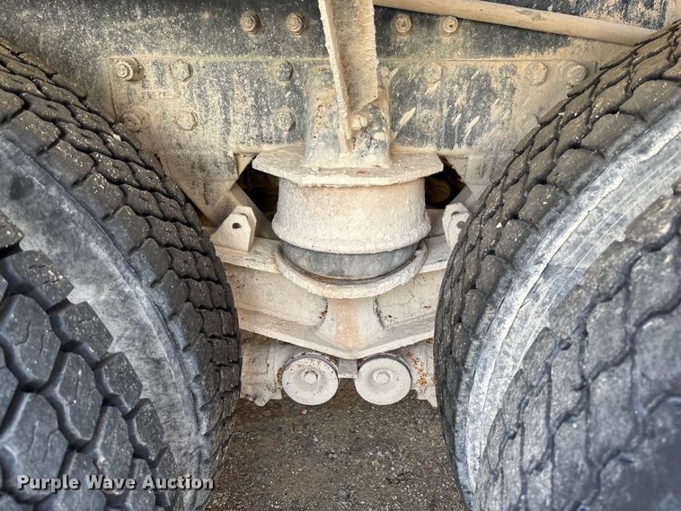 image for item FB3274 2005 Kenworth T800 ready mix truck