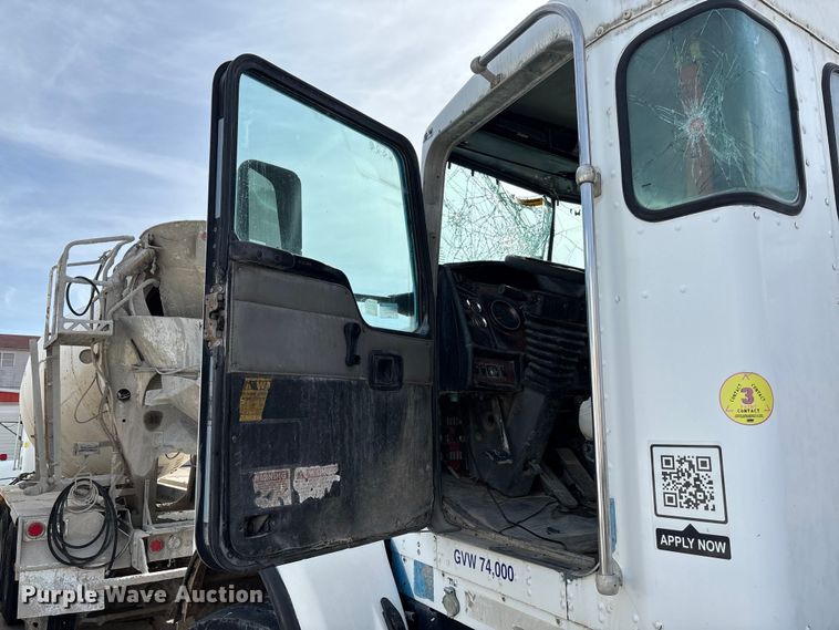 image for item FB3274 2005 Kenworth T800 ready mix truck