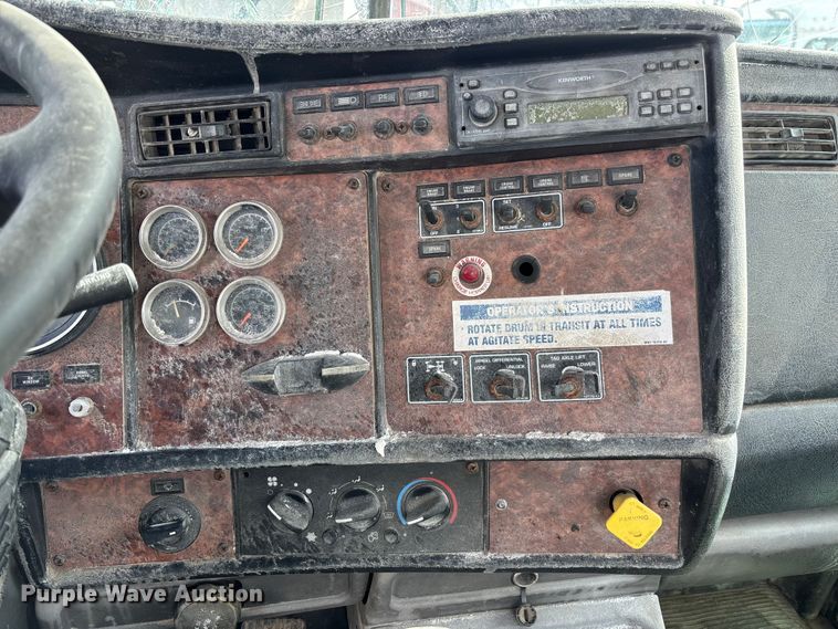 image for item FB3274 2005 Kenworth T800 ready mix truck