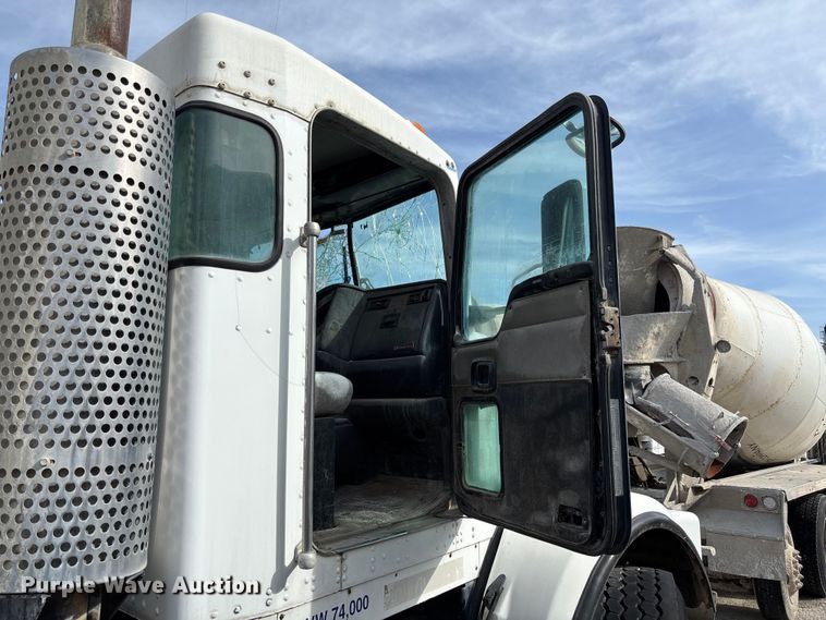 image for item FB3274 2005 Kenworth T800 ready mix truck